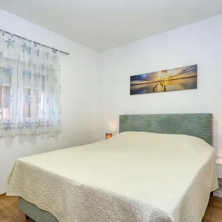 Apartmani Natali *