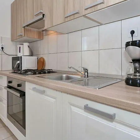 Natali Apartment *