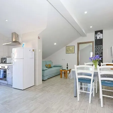 Apartmani Natali Lägenhet